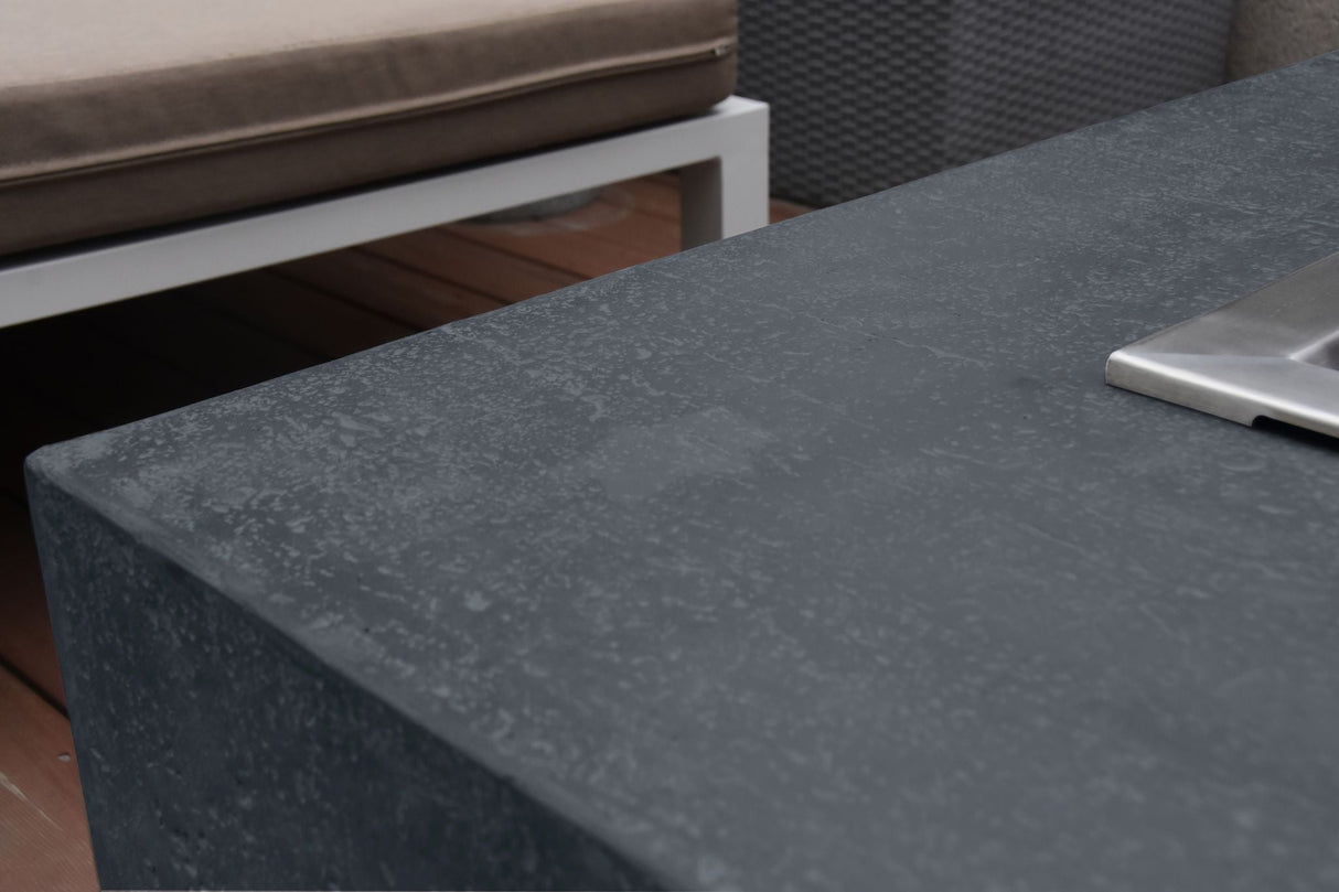 Elementi Hampton Fire Table OFG139