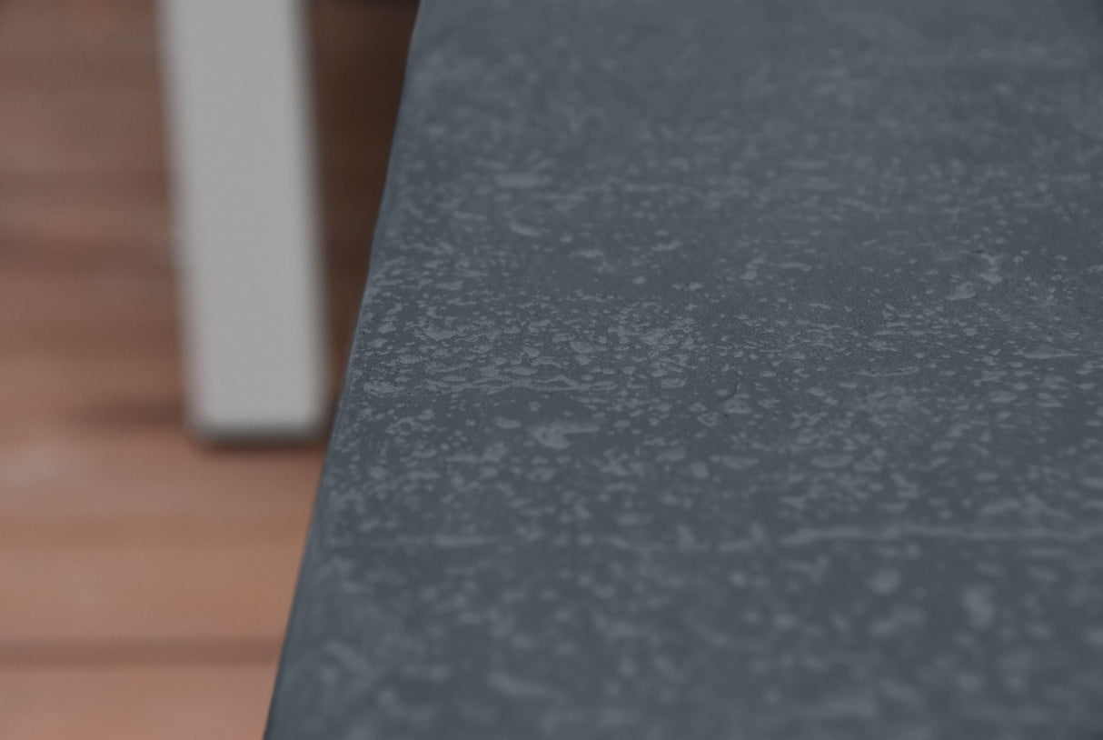 Elementi Hampton Fire Table OFG139