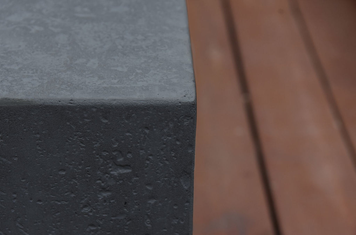 Elementi Metropolis Fire Table OFG104